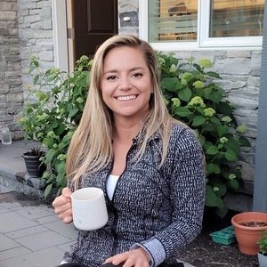 Meet your Posher, Danielle